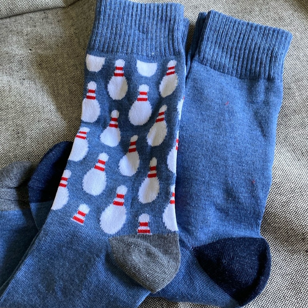 Bowling Pin Socks 6-12 red white blue New 2 pack 2 pairs 6-12